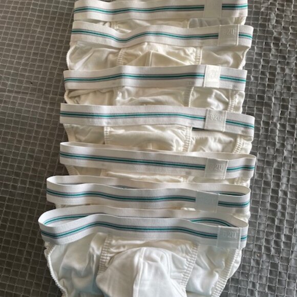 E2U 7 briefs brand new size S - Picture 1 of 3